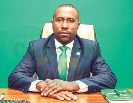 Clément Janvier EKOLO TSITSI : Un Érudit de l'économie au service Bange Bank Cameroun