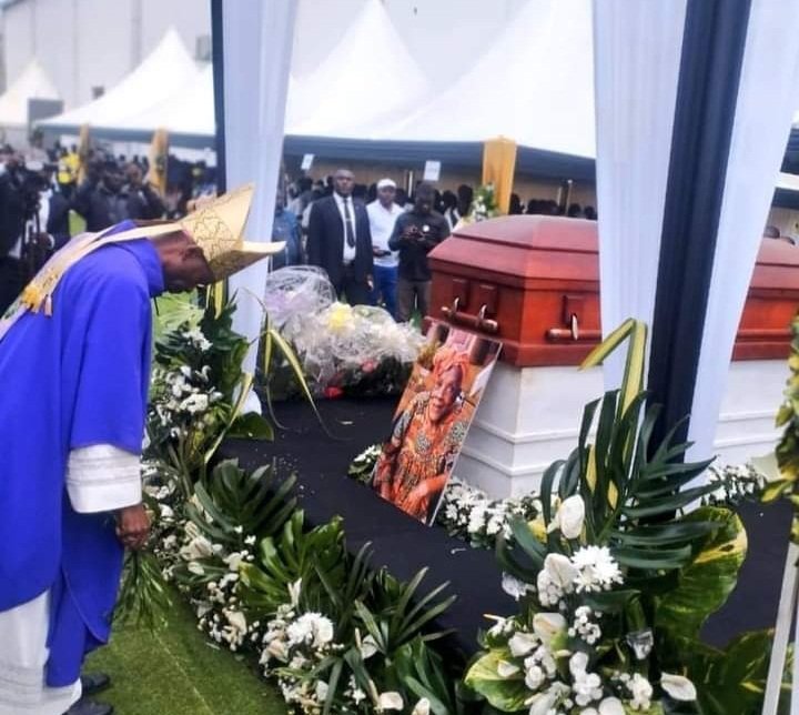 Cameroun: La maman d’Emmanuel NEOSSI dignement inhumée à Kekem, dans le Haut-Nkam